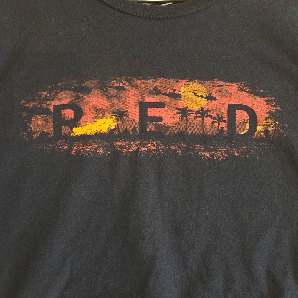 Grunt Style RED Remember Everyone Deployed Graphic T-Shirt Black XXL Mens